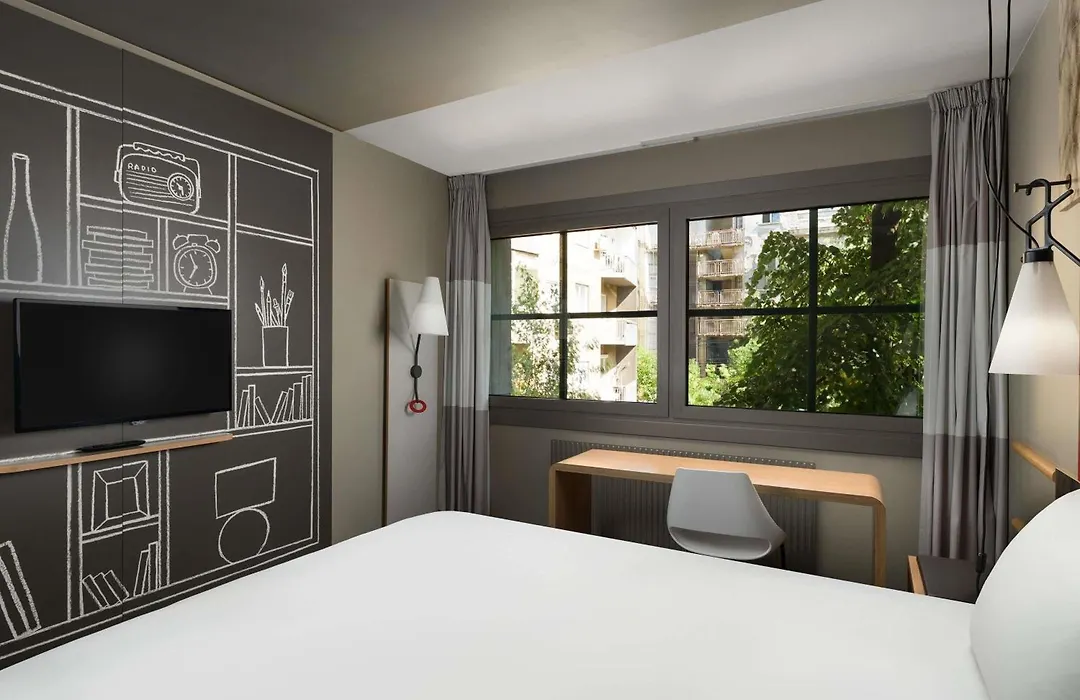 Ibis Styles Budapest Heroes Square-1